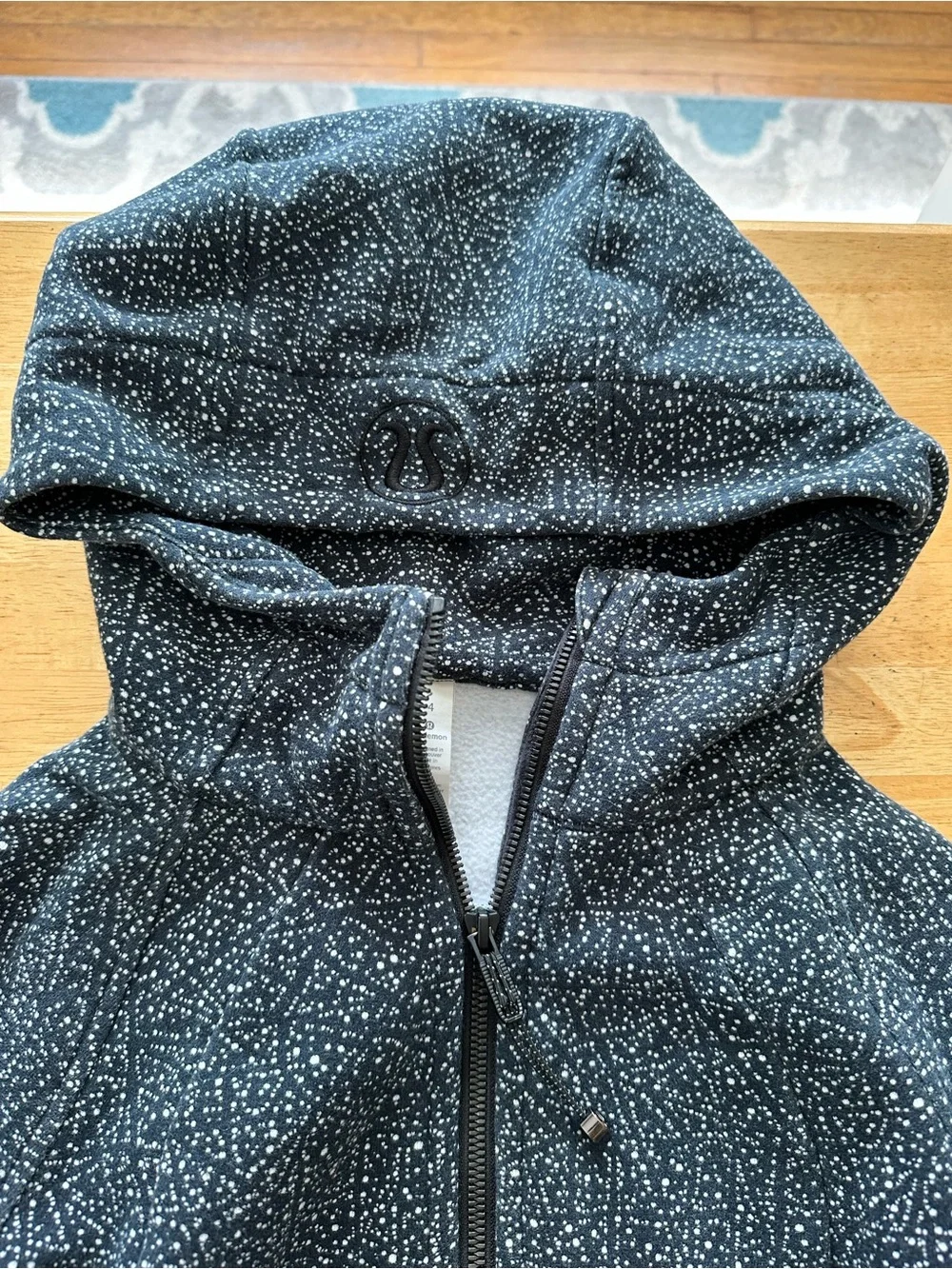 Lululemon full-zip scuba hoodie size 4